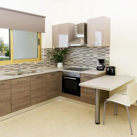 Stelia Luxury Apartments Kalavarda Bagian luar foto