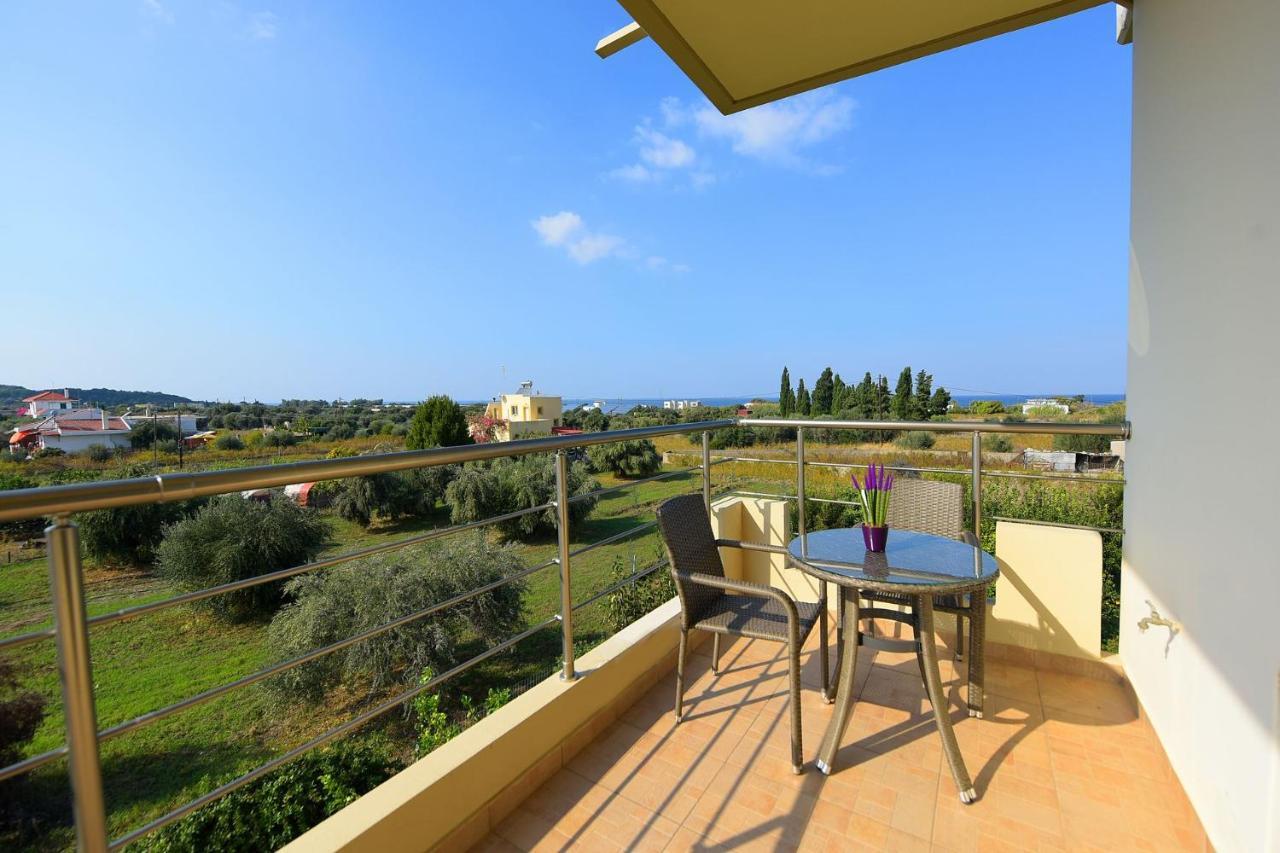 Stelia Luxury Apartments Kalavarda Bagian luar foto