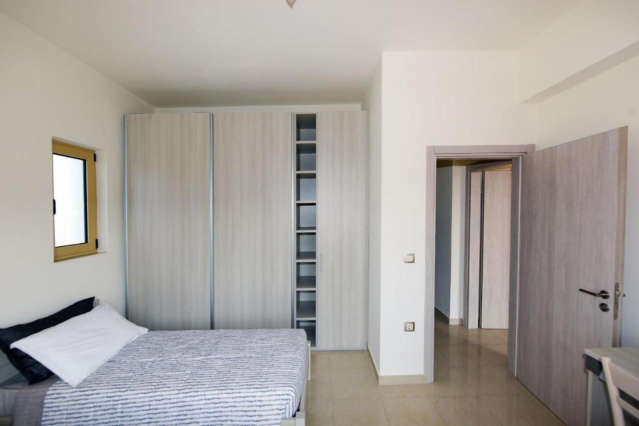 Stelia Luxury Apartments Kalavarda Bagian luar foto